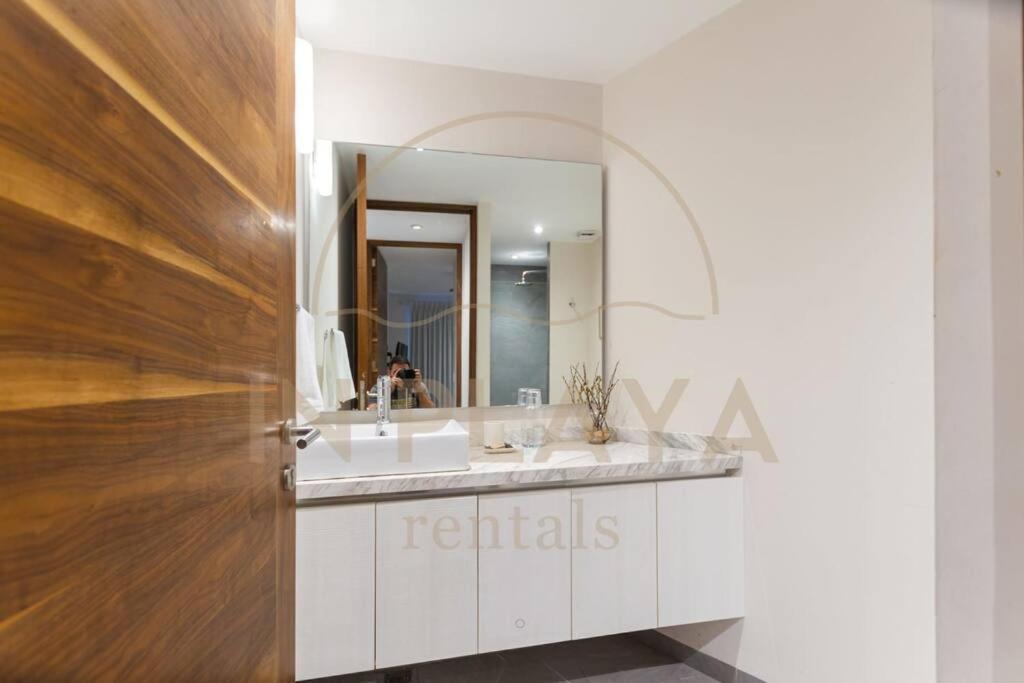 Luxury 2br 2ba, Sauna, Cinema, Rooftop Pool Apartamento